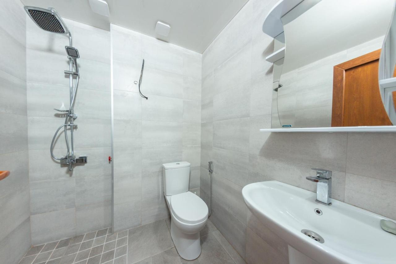 באטומי 5 Apartment In One Boulding - Near Stadium מראה חיצוני תמונה