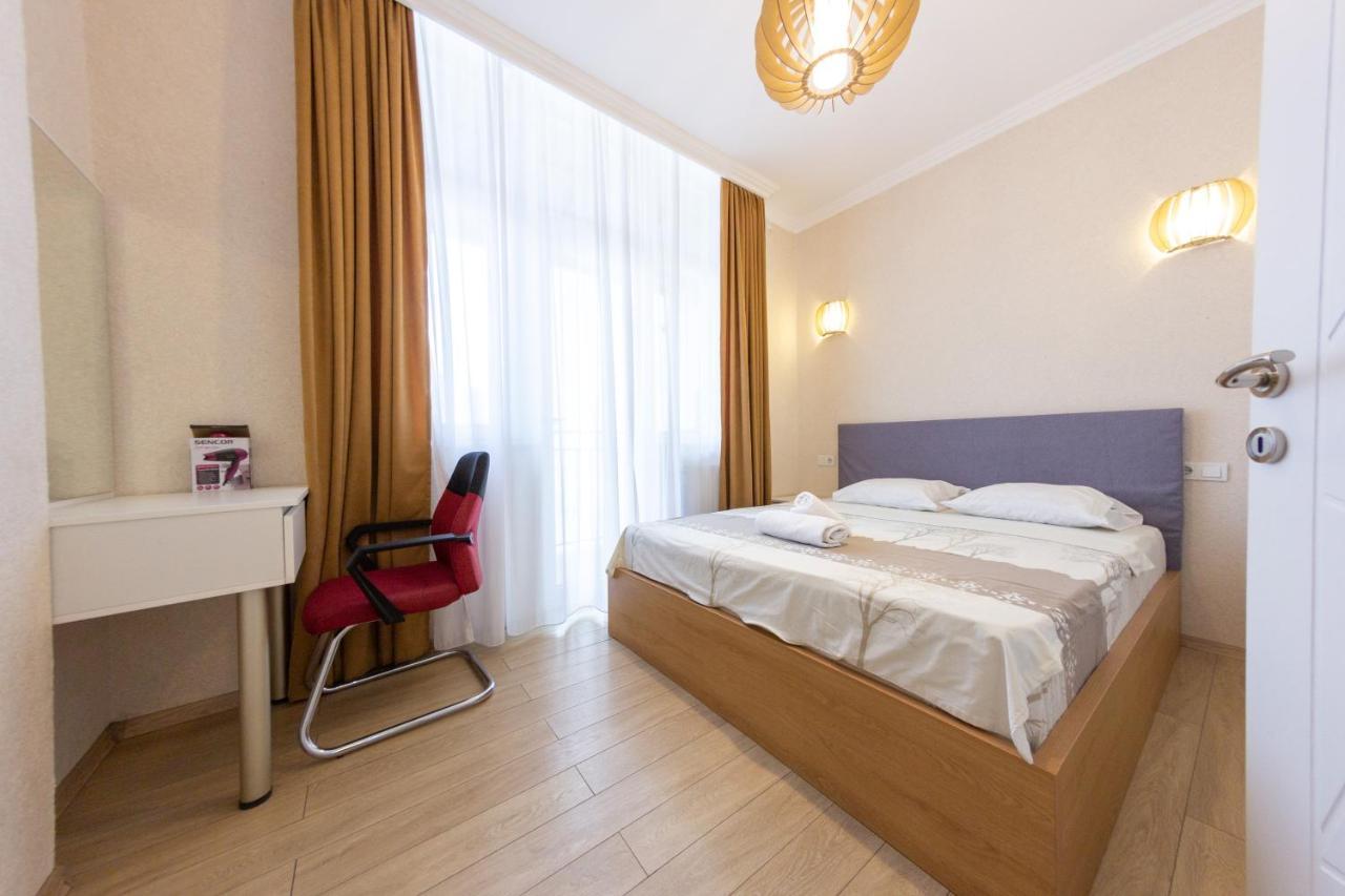 באטומי 5 Apartment In One Boulding - Near Stadium מראה חיצוני תמונה